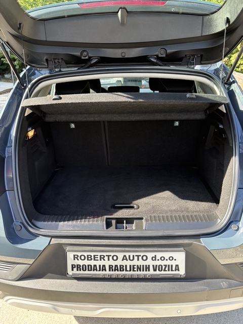 Renault Captur 1.6 E-Tech Hybrid automatik 145KS,REG.1 GOD., fotografija 18