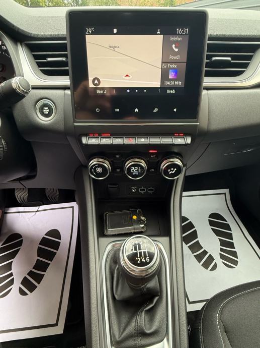 Renault Captur TCe 130 Top stanje, fotografija 9