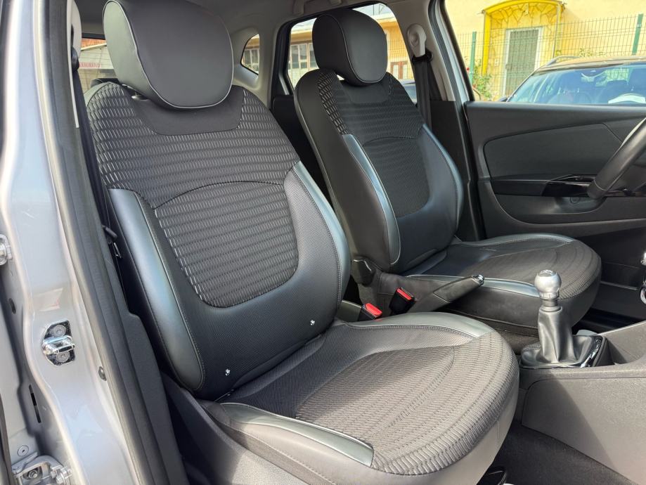 Renault Captur dCi 90 Prestige 2017.g, Full oprema, fotografija 18