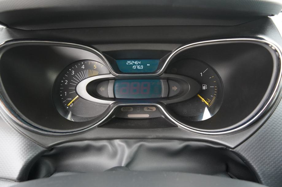 Renault Captur dCi 90, fotografija 16