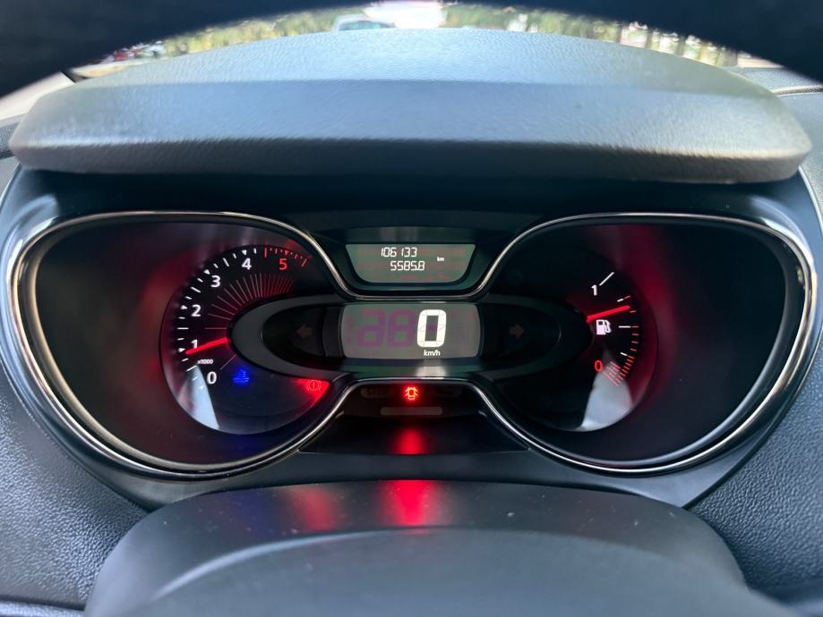 Renault Captur dCi 90 LUXE-NAVI-TEMP.-R. KAMERA—AUT. KLIMA-ALU 17, fotografija 14