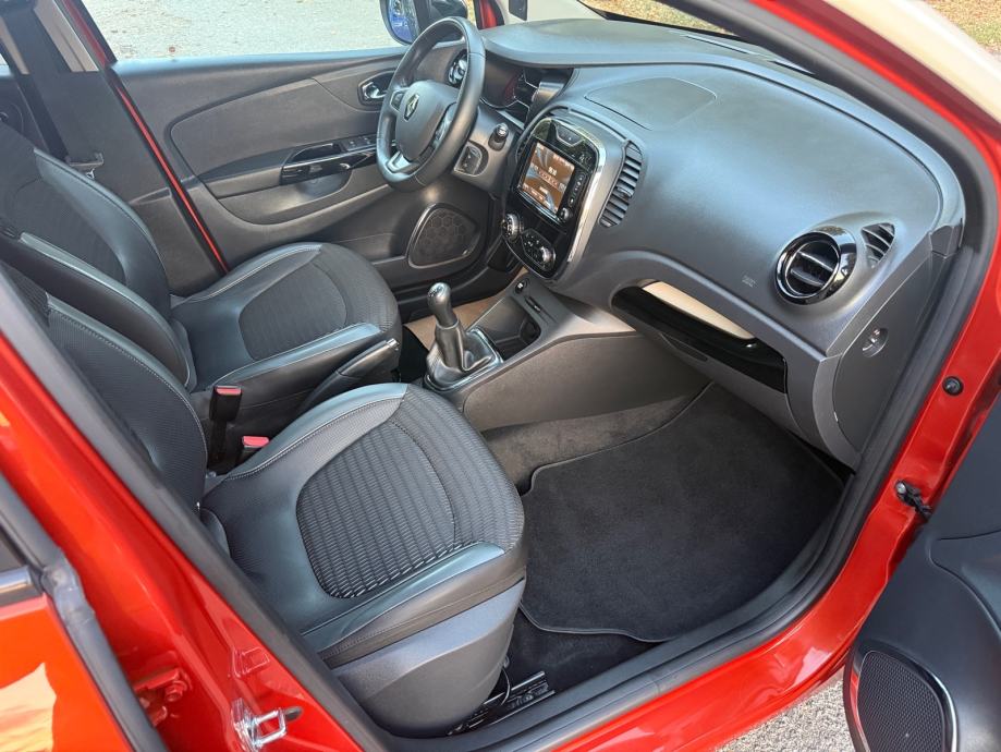 Renault Captur dCi 90 LUXE-NAVI-TEMP.-R. KAMERA—AUT. KLIMA-ALU 17, fotografija 19