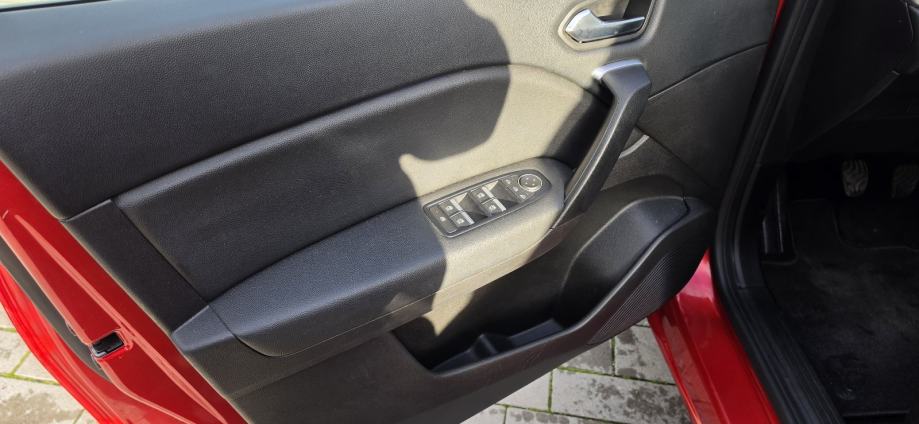 Renault Captur dCi crveno crna kombinacija top auto, fotografija 6
