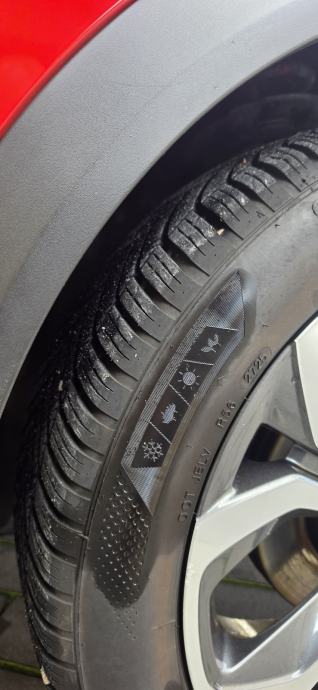 Renault Captur dCi crveno crna kombinacija top auto, fotografija 19