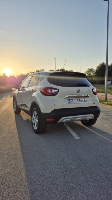 Renault Captur Intense, 10/2017 Facelift, reg. 04/27, bez ulaganja, fotografija 4
