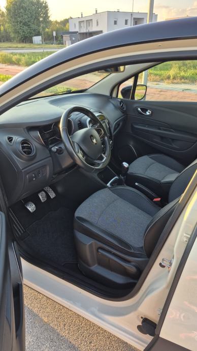 Renault Captur Intense, 10/2017 Facelift, reg. 04/27, bez ulaganja, fotografija 9