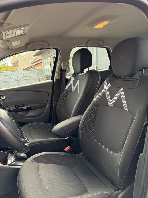 Renault Captur Luxe TCe 120 automatik, Kamera, PDC, navi, reg.10./2027, fotografija 16