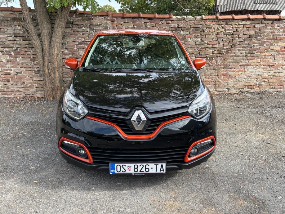 Renault Captur Luxe TCe 120 automatik, Kamera, PDC, navi, reg.10./2027, fotografija 2