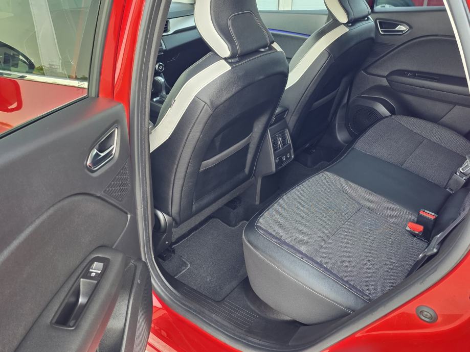 Renault Captur TCe 1.3 - AUTOMATIK, ALU, NAVI, KAMERA - LEASING !!, fotografija 20