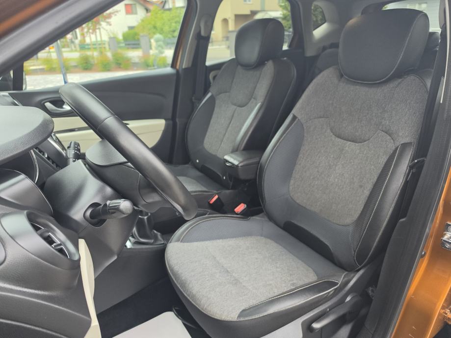 Renault Captur TCe 120 INTENS FULL LED KAMERA NAVI **GARANCIJA**, fotografija 8