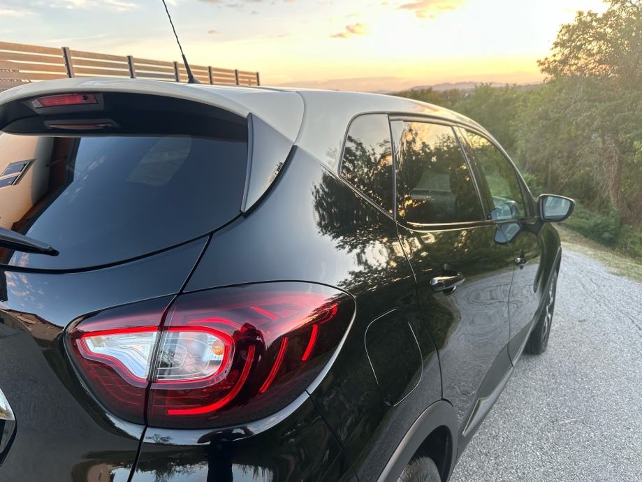 RENAULT CAPTUR 1.2 TCe INTENSE | VELIKI SERVIS | FULL LED | KAMERA, fotografija 5