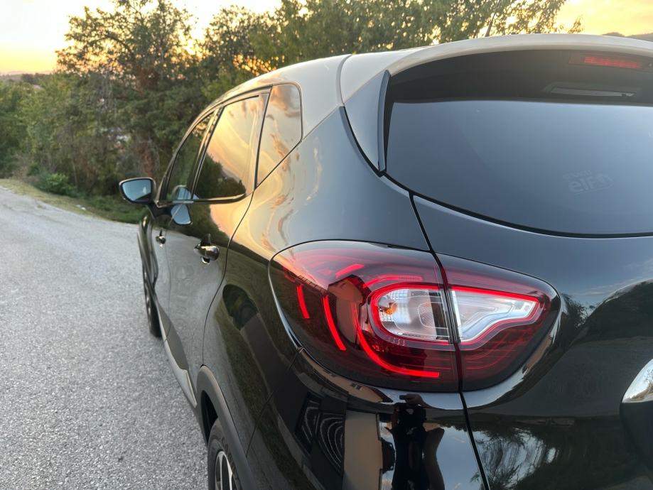 RENAULT CAPTUR 1.2 TCe INTENSE | VELIKI SERVIS | FULL LED | KAMERA, fotografija 6
