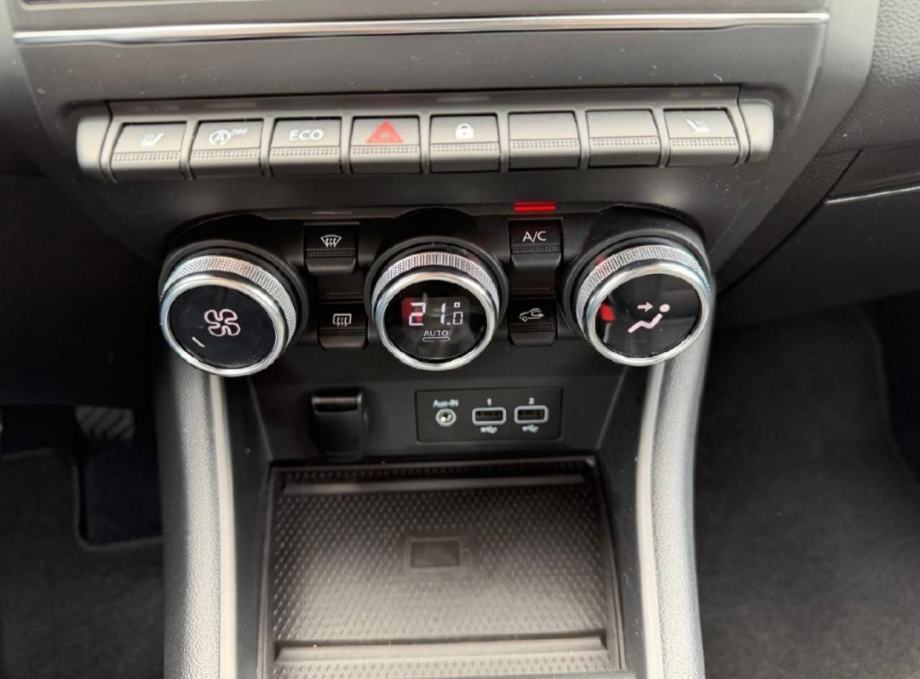 Renault Captur TCe 130 INTENS 130KS/JAMSTVO/LED/NAV/KAM/RAČUNI SERVISA, fotografija 14