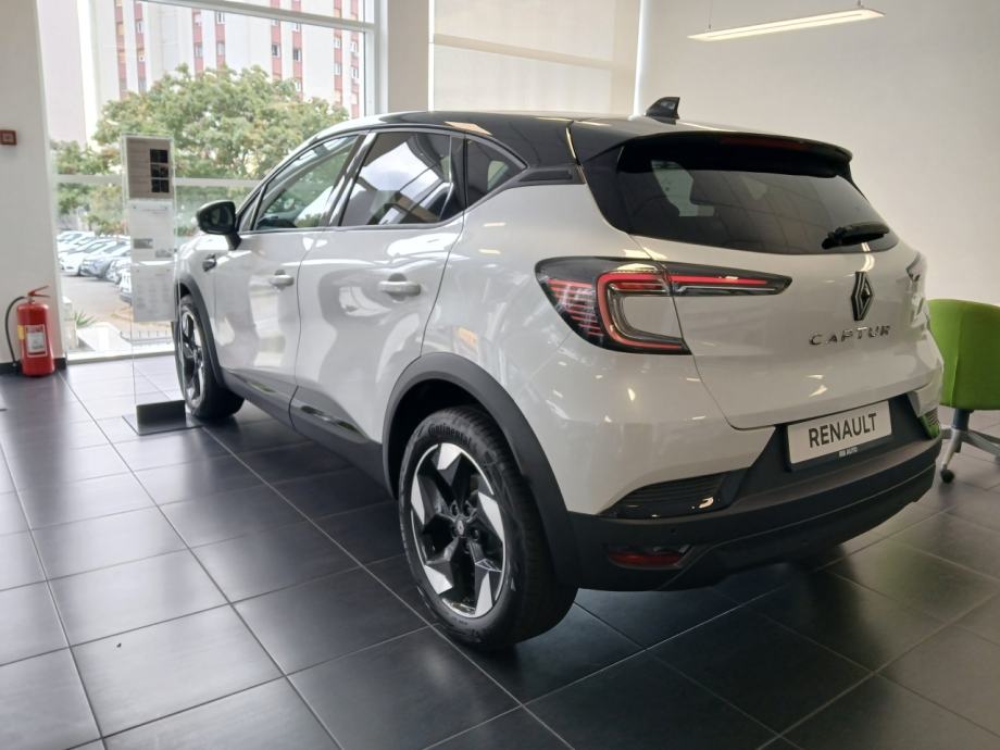 Renault Captur TCe 140 Techno EDC * NOVO VOZILO *, fotografija 2