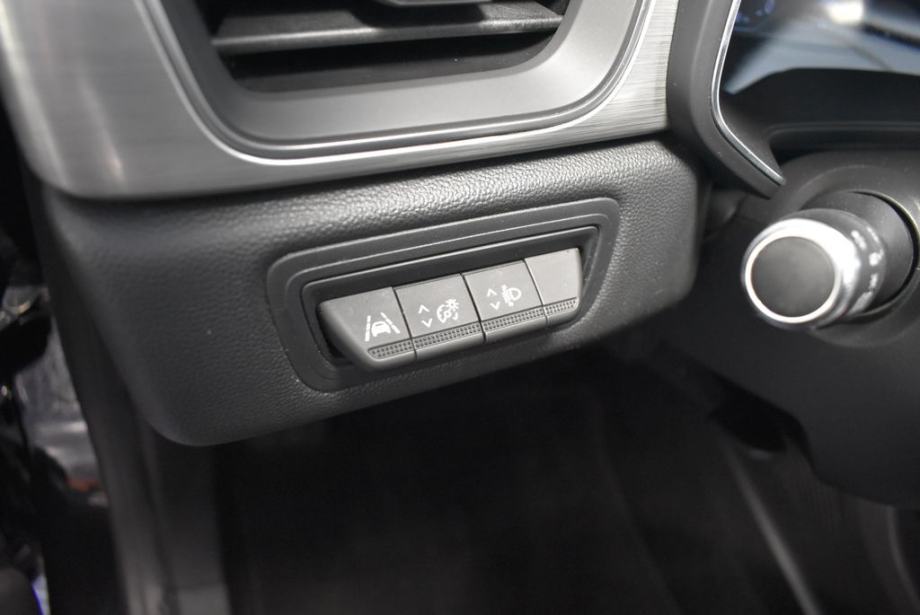 Renault Captur TCe 155 INTENS NAVI PDC ALU LED D. KEYLESS DAB TEM 1.VL