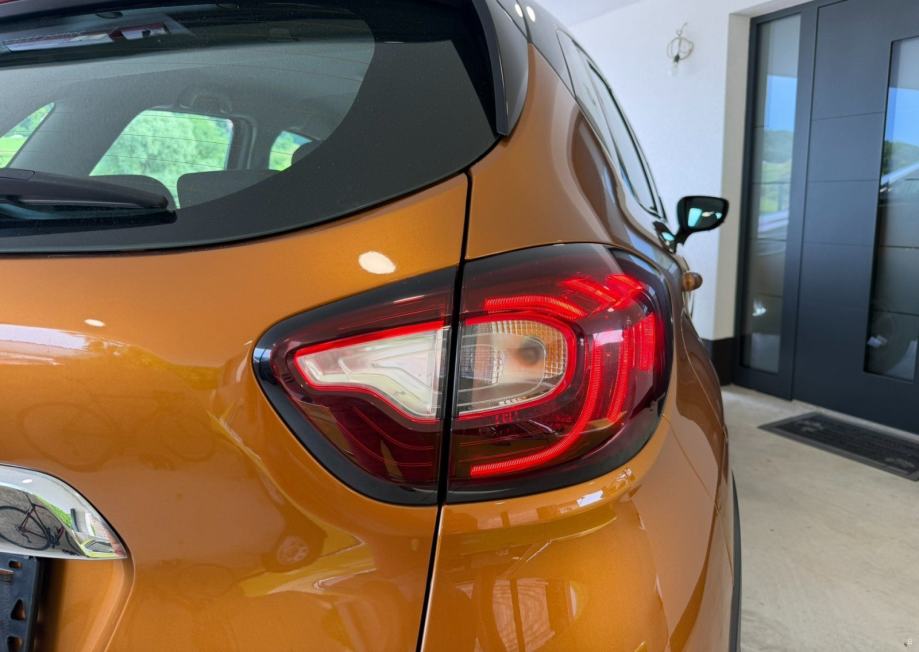 Renault Captur TCe 90- 1. vlasnik, servisna, 114.000km!, fotografija 11