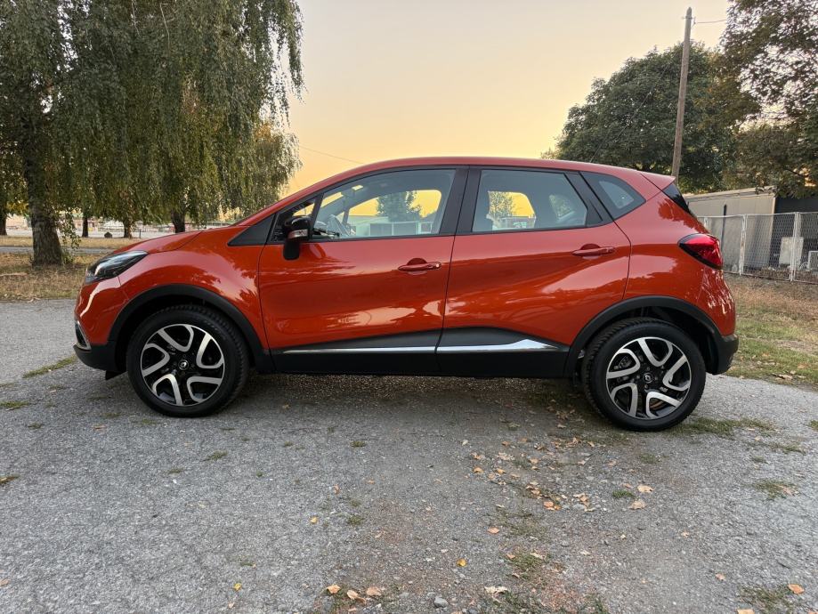 Renault Captur TCe 90-NAVI-GRIJANJE SJEDALA-LED-AUT. KLIMA-PDC, fotografija 2