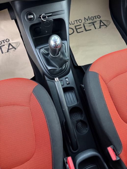 Renault Captur TCe 90-NAVI-GRIJANJE SJEDALA-LED-AUT. KLIMA-PDC, fotografija 15