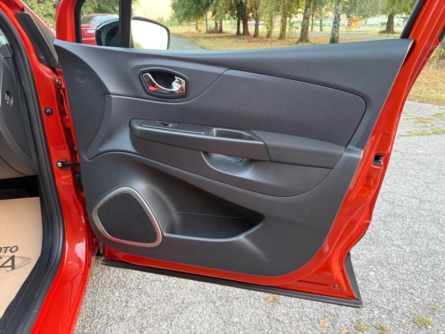 Renault Captur TCe 90-NAVI-GRIJANJE SJEDALA-LED-AUT. KLIMA-PDC, fotografija 20