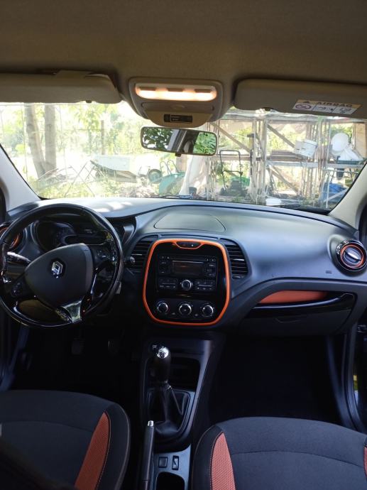 Renault Captur TCe 90, fotografija 16
