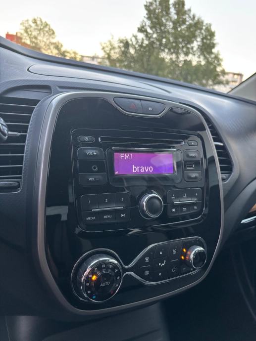 Renault Captur TCe 90, HR. auto, 1. Vlasnik, 41ooo kilometara, NOVO!, fotografija 17