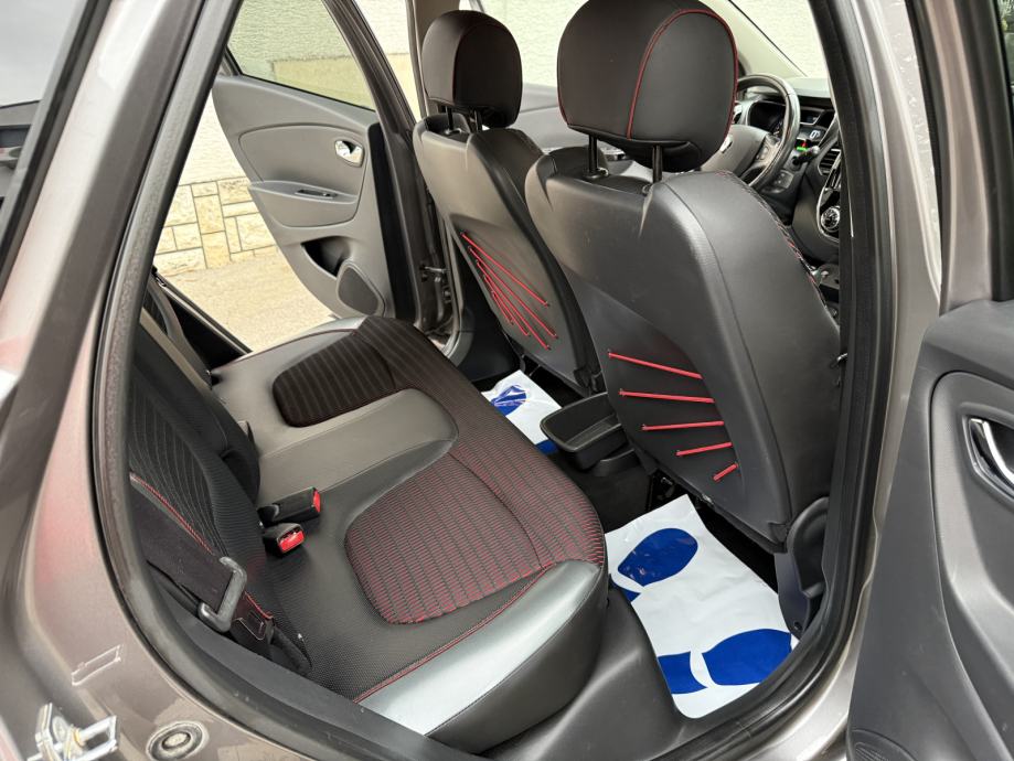 Renault Captur TCe *HELLY HANSEN* 120 EDC Automatik *X-Mod* NAVI, PDC, fotografija 11
