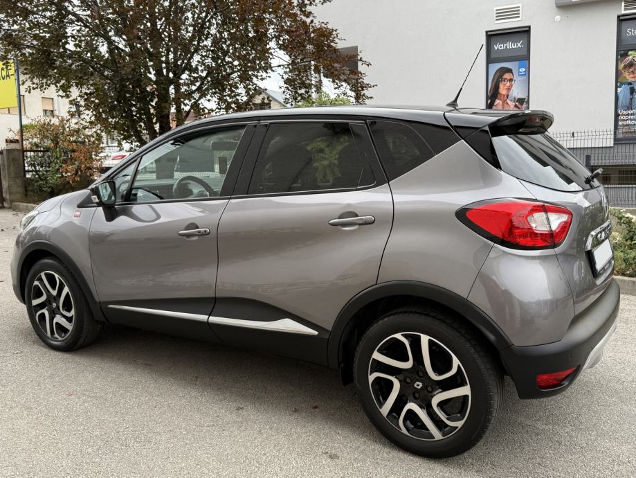 Renault Captur TCe *HELLY HANSEN* 120 EDC Automatik *X-Mod* NAVI, PDC, fotografija 2