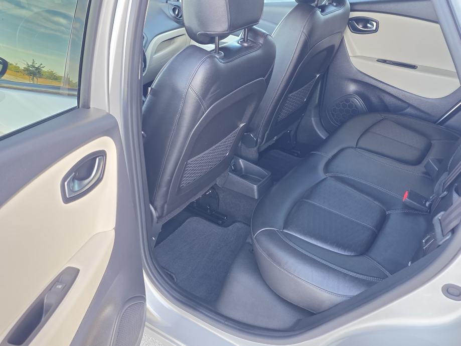 Renault Captur TCe INTENS,NAVI,FUL LED 100T.K.M,, fotografija 19