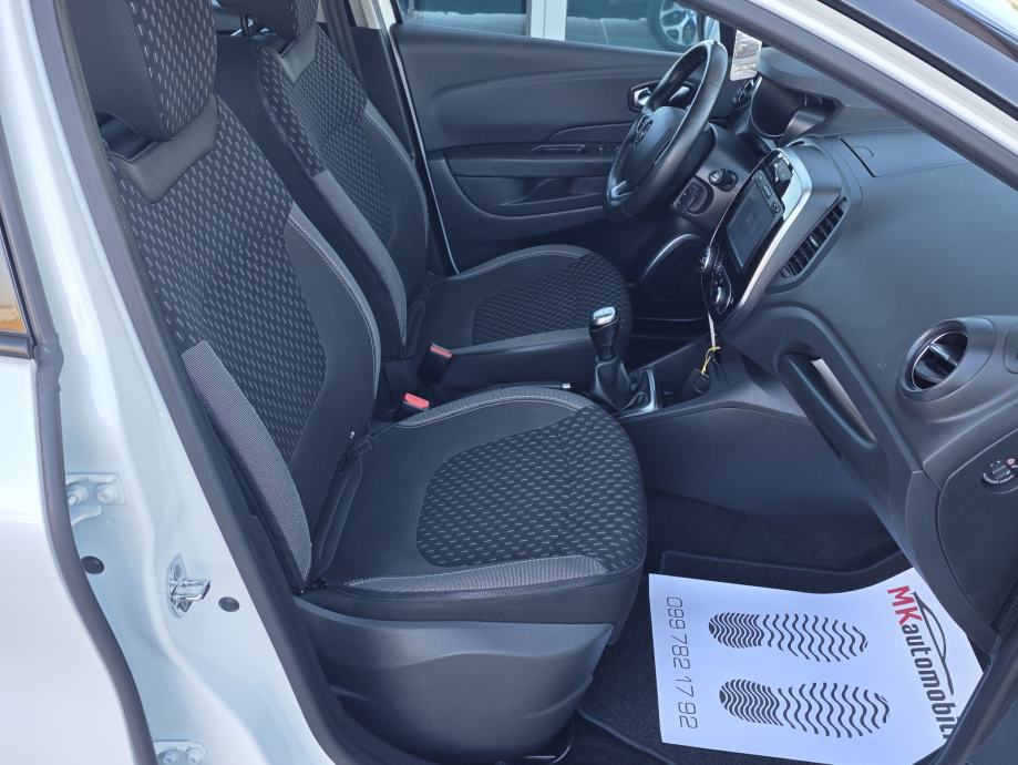 Renault Captur TCe INTENS,NAVI,FUL LED 39 T.K.M, fotografija 11