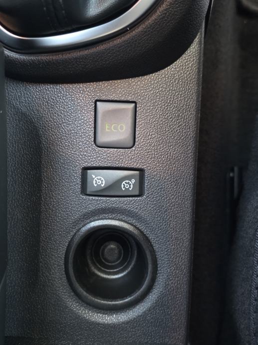 Renault Captur TCe INTENS,NAVI,FUL LED 39 T.K.M, fotografija 14