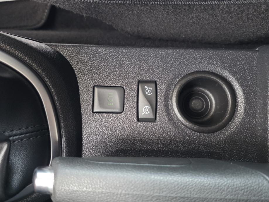 Renault Captur TCe LIMITED,ALU,NAVI,NOVE GUME, fotografija 14