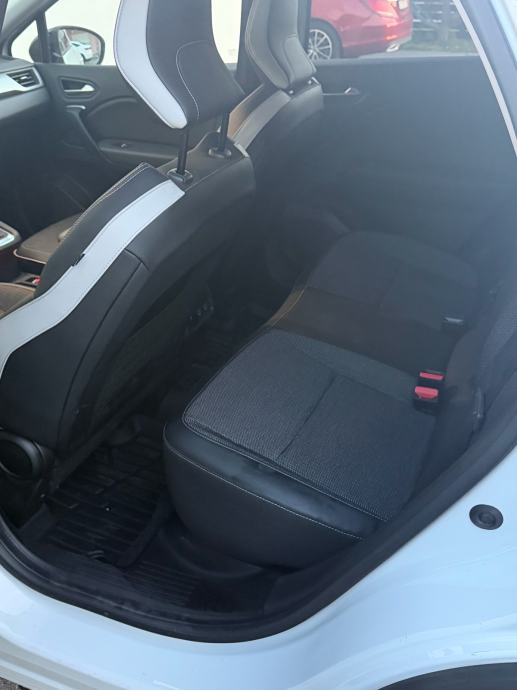Renault Captur 1.3 TCe Intens FULL Oprema, fotografija 11