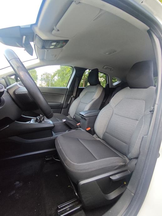 ✅Renault Captur✅VELIKI SERVIS✅NOVE GUME✅GARANCIJA + TEHNICKI ✅ LEASING, fotografija 9