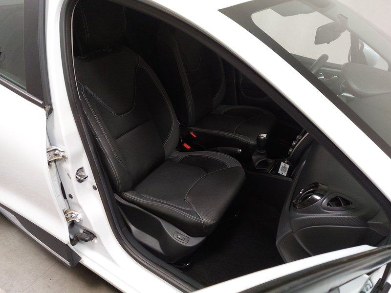 Renault Clio 0.9 TCe Expression, fotografija 10