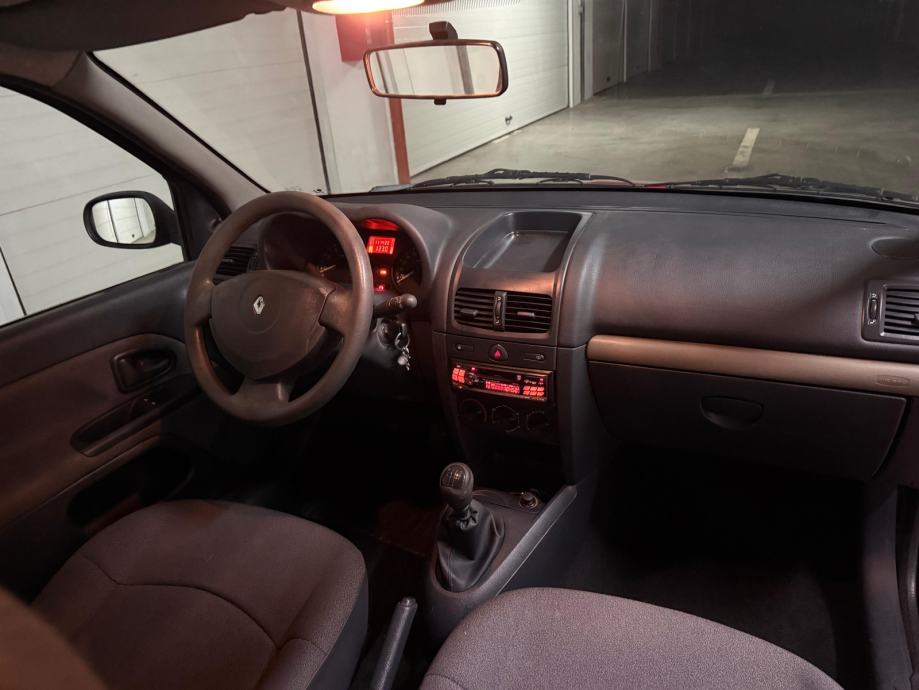 Renault Clio 1,2 1. Vlasnik samo 109000km, fotografija 6