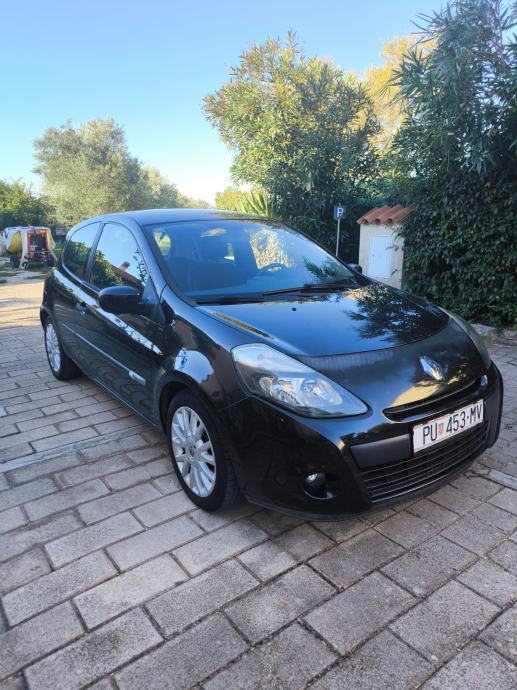 Renault Clio 1,2 16V benzin, 178200 km, reg. do 06/2027, fotografija 2