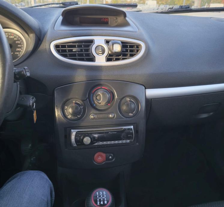 Renault Clio 1,2 16V, fotografija 7