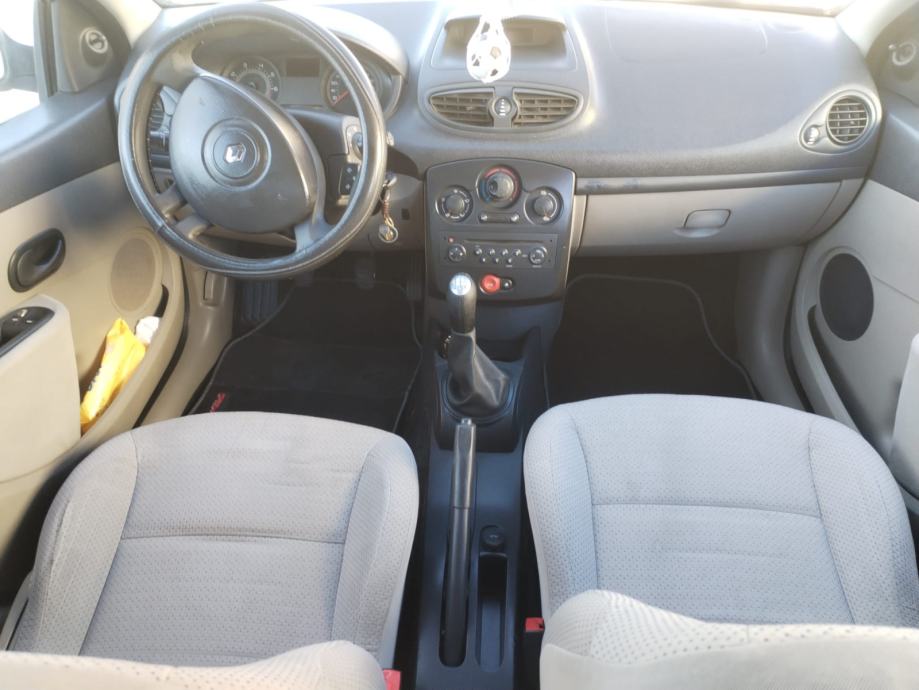 Renault Clio 1,2 16V, fotografija 15