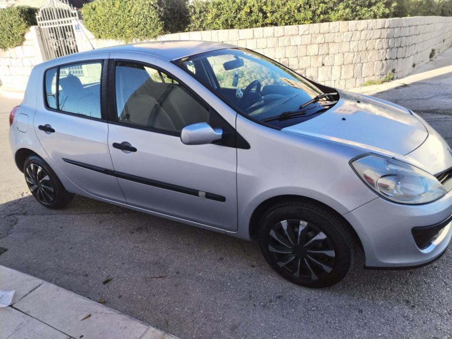 Renault Clio 1,2 16V, fotografija 19