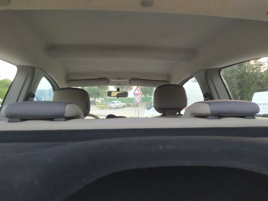 Renault TWINGO 1,2 8V KLIMA,SAMO 160 TKM.IMA POTVRDA,NEMA RUZINE, fotografija 9