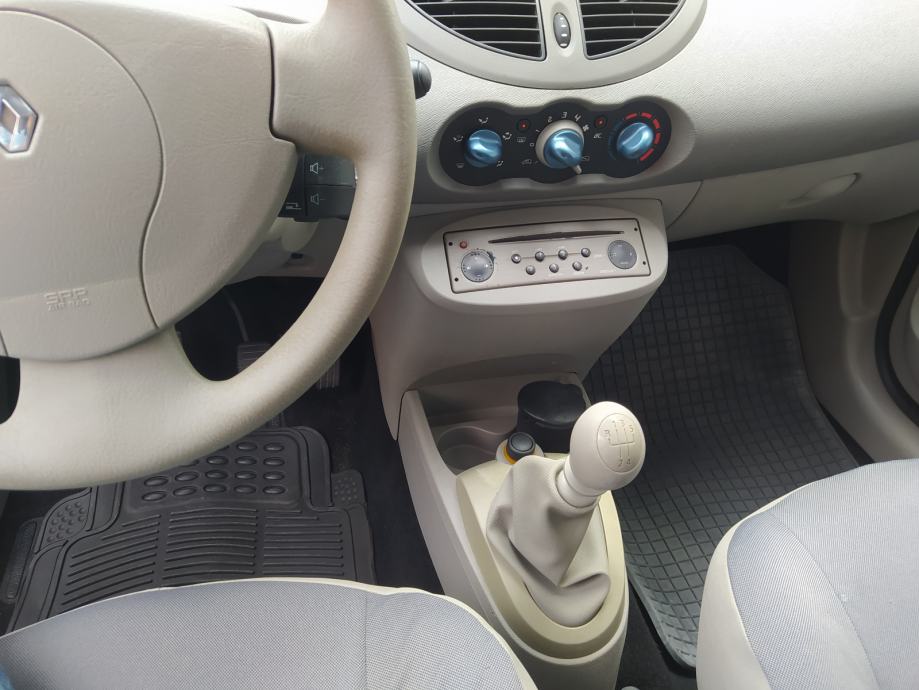 Renault TWINGO 1,2 8V KLIMA,SAMO 160 TKM.IMA POTVRDA,NEMA RUZINE, fotografija 12