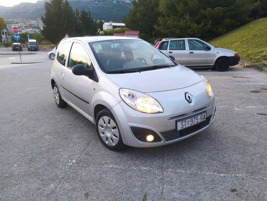 Renault TWINGO 1,2 8V KLIMA,SAMO 160 TKM.IMA POTVRDA,NEMA RUZINE, fotografija 3