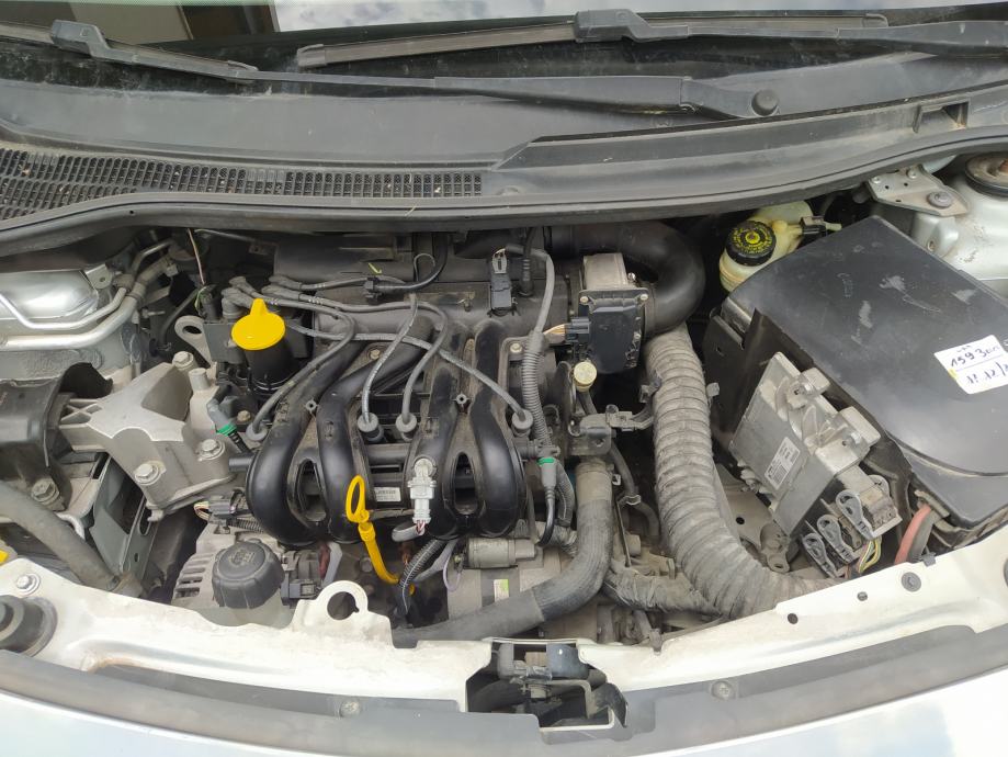 Renault TWINGO 1,2 8V KLIMA,SAMO 160 TKM.IMA POTVRDA,NEMA RUZINE, fotografija 13