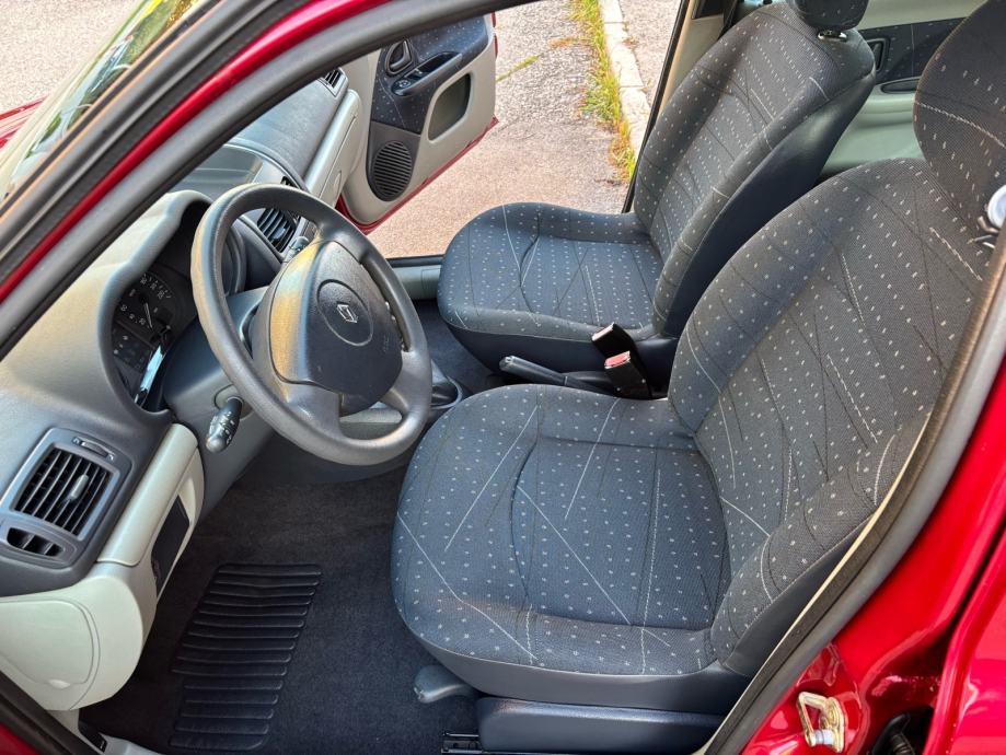 Renault Clio 1.2 benzin,1. Vlasnik,samo 59ooo kilometara,NOVO, NOVO!, fotografija 12
