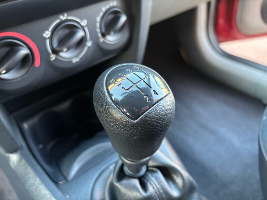 Renault Clio 1.2 benzin,1. Vlasnik,samo 59ooo kilometara,NOVO, NOVO!, fotografija 17