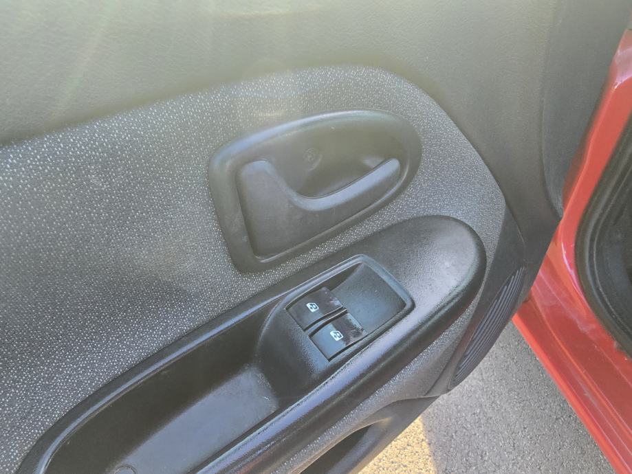 Renault Clio 1,2 Servo,Daljinsko Zaklj,Muzika,Samo 72000km Kredit-Zamj, fotografija 11