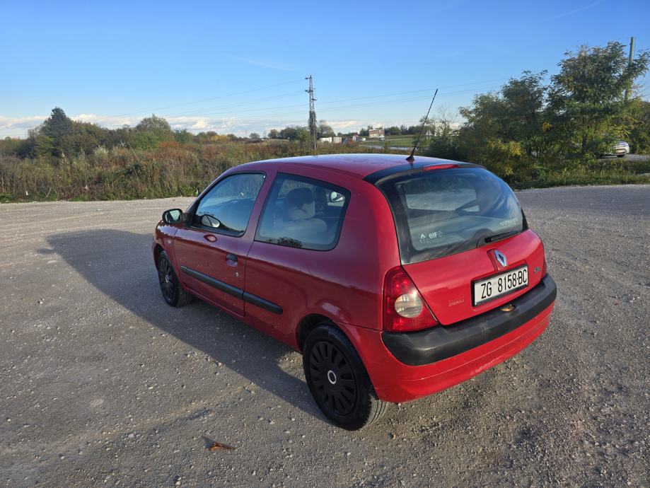 Renault Clio 1,2 Servo,Daljinsko Zaklj,Muzika,Samo 72000km Kredit-Zamj, fotografija 7