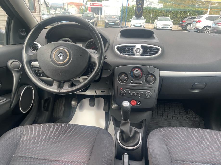 Renault Clio 1,2 i,"NA KARTICE DO 36 RATA", fotografija 7