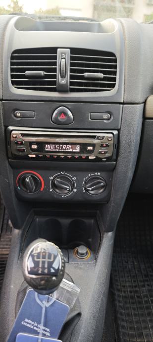 Renault Clio 1,2, fotografija 14