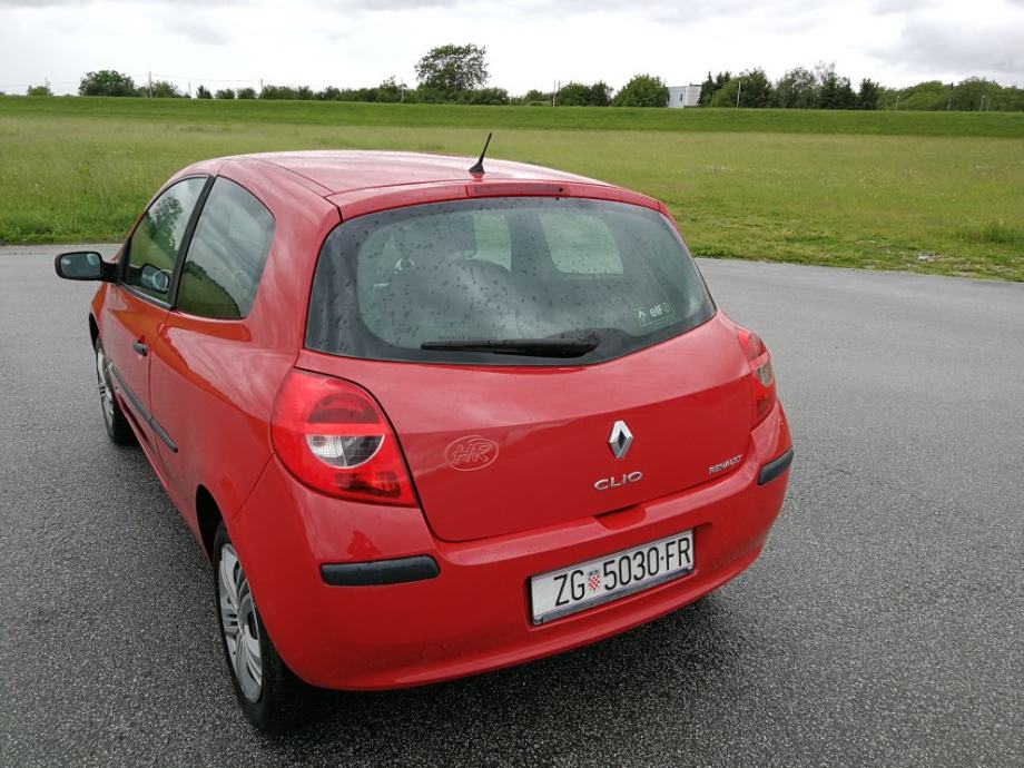 Renault Clio 1,4 16V Klima,P.Racunalo,120.000km, Može na